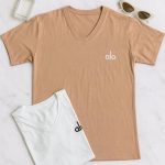 تیشرت یقه هفت الو