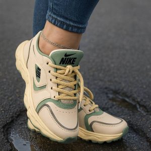 کتونی نایک کرم سبز