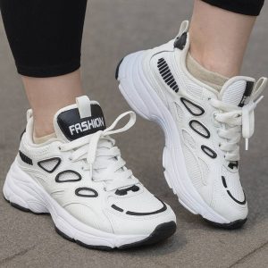 کتونی سفید لژ دار - مانتو پاتریس رشت