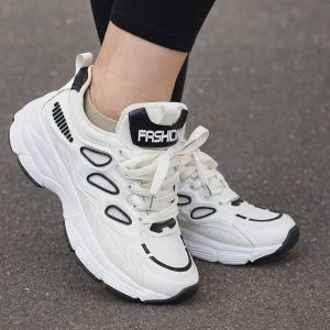 کتونی سفید لژ دار