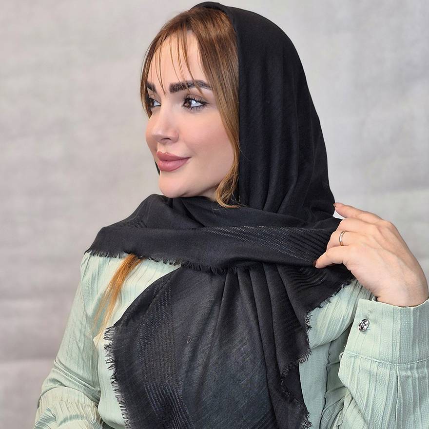 روسری مشکی نخی