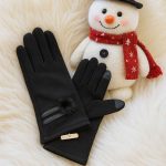 دستکش مشکی پوم دار